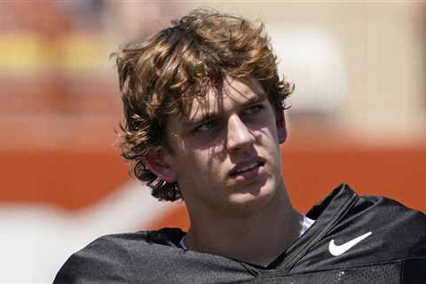 Texas QB Arch Manning taking unusual approach to NIL deals