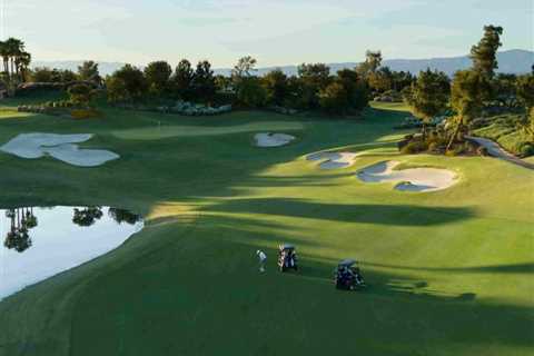 Inside one of world’s most exclusive golf clubs with ice-cream sandwiches on course, £400k joining..
