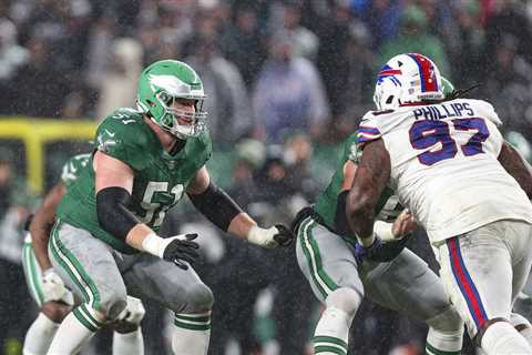 NFL fails to fine Bills DT Jordan Phillips for his dirty play against the Eagles in Week 12