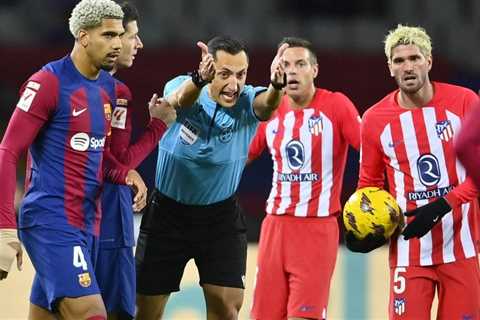 Barcelona vs Atletico Madrid referee tried to ‘spy’ on team’s dressing room at half-time – report