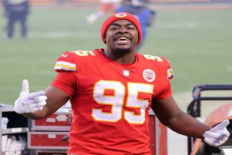 Chris Jones Sends A Message To Chiefs While Discussing Christmas Gifts