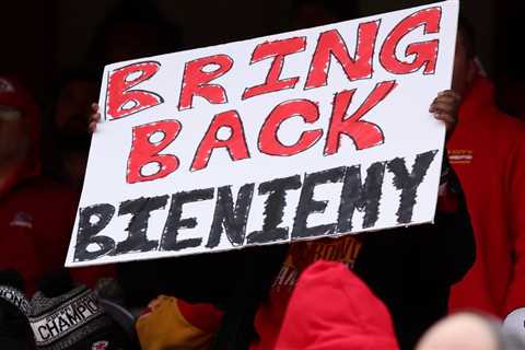 Chiefs Fan Poll Wild Card Week: Bring Eric Bieniemy back