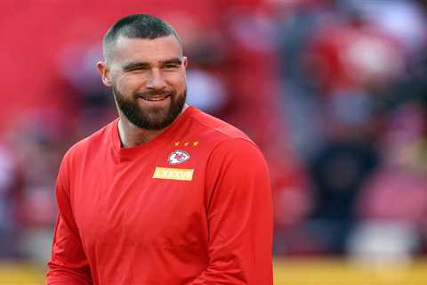 Jason Garrett Would Rather Have Travis Kelce Over Rob Gronkowski