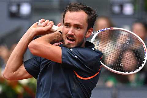 Medvedev Makes Confident Start In Madrid