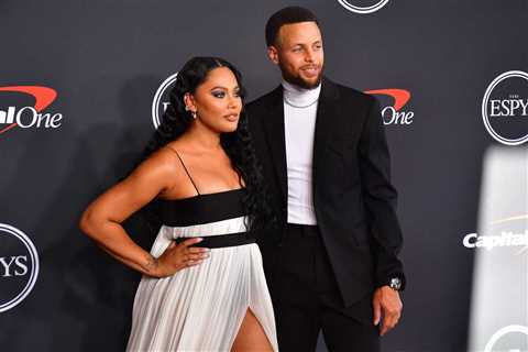 Ayesha and Stephen Curry Announce Pregnancy With Fourth Child