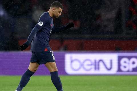 Kylian Mbappé Ripped for Overlooking Reported Real Madrid Move Drama