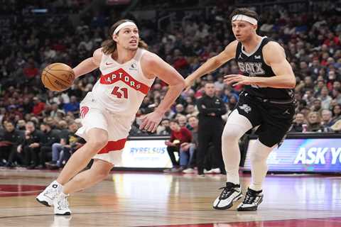 Raptors Sign Kelly Olynyk To 2-Year, $26 Million Extension