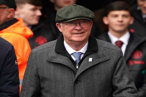 Manchester United Icon Sir Alex Ferguson at Risk of Losing 11-Year Premier League Record