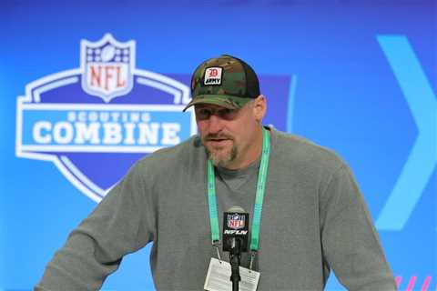 Dan Campbell Says Extending 2 Key Players Are Priorities For The Lions