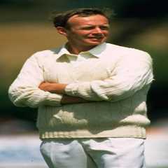 Derek Underwood dead: Legendary England cricketer dies aged 78 as emotional tributes pour in