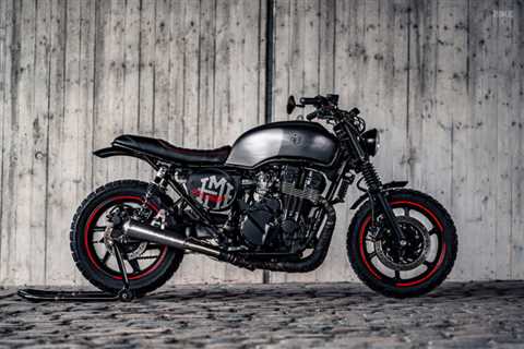 Supreme Seven Fifty: A brawny Honda CB750 from Germany