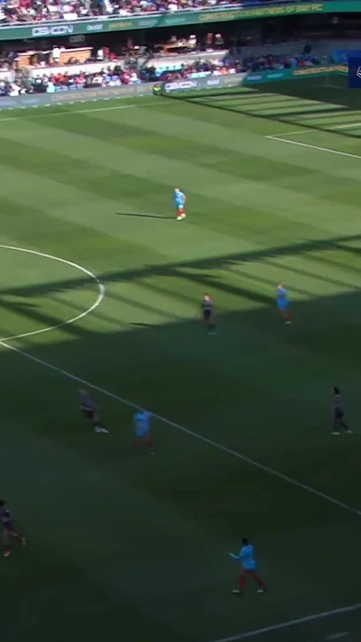 The perfect long ball paired with a precise finish   #nwsl #soccer