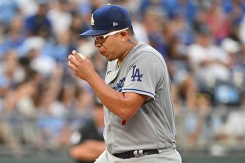 Former Dodgers Pitcher Julio Urías Pleads No Contest to Battery Charge, Sentenced to Probation