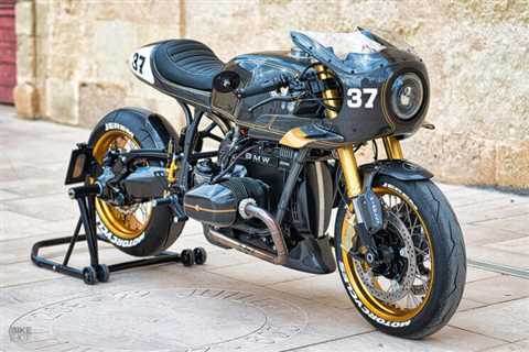 Boss Level: A BMW R100 café racer with carbon leaf spring suspension