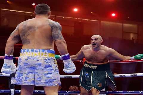 Tyson Fury's Wild Antics in First Round of Oleksandr Usyk Fight