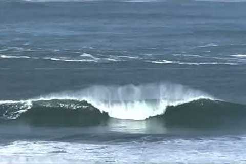 Chasing The Big Surf All Over Kauai   HD 1080p