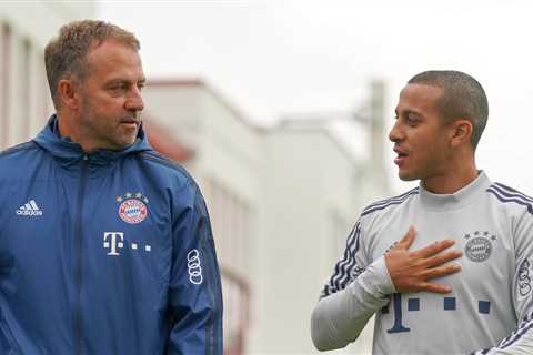 Hansi Flick holds talks with Thiago over Barcelona role