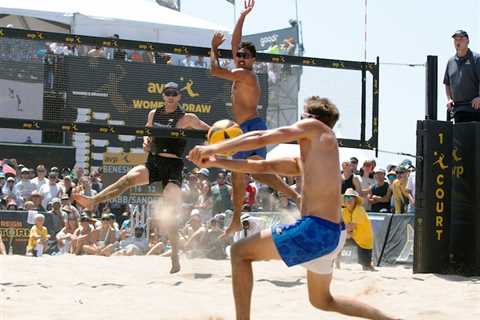 Top 3 seeds on each side into Sunday’s AVP Manhattan Beach Open semifinals