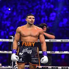 Tommy Fury Shares Boxing Return Date Post Hand Surgery Amid Molly-Mae Split