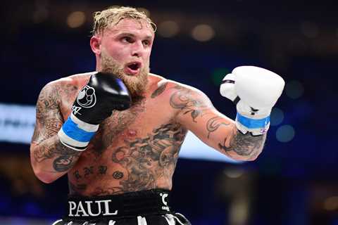 Jake Paul's Coach Admits He Can't Beat Mike Tyson Ahead of Netflix Fight