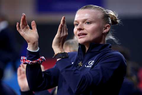 Tennis Drama: Brit Star Harriet Dart Loses Match, Complains Opponent Reeks