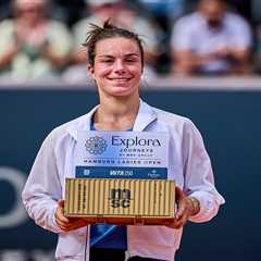 Tennis Player Gets World's Most Ridiculous Trophy (Seriously, It's a Shipping Container)