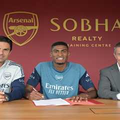 This Dad's Tears at His Son's Arsenal Signing Will Absolutely Wreck You
