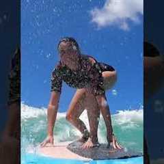 Surf Lesson in Waikiki Beach, Oahu, Hawaii 🌊🏄‍♀️🏄🤙