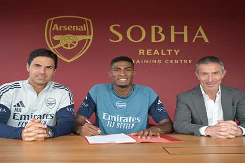 This Dad's Tears at His Son's Arsenal Signing Will Absolutely Wreck You