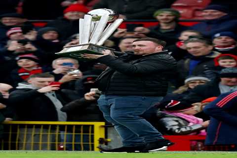 United Want Their Darts Hero Back at Old Trafford (And Honestly, Who Can Blame Them?)
