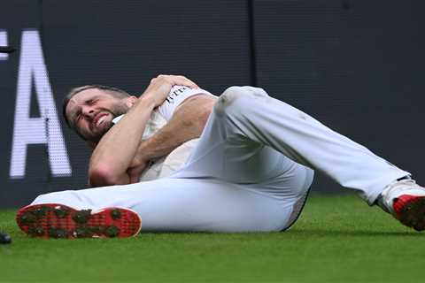 ‘Cruel way to bow out’ – Fans fear England icon, 36, will be forced to RETIRE after suffering..