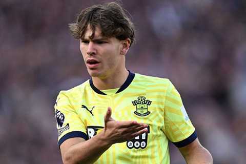 Southampton Withdraw Dibling From Training as £40m Everton Talks Continue