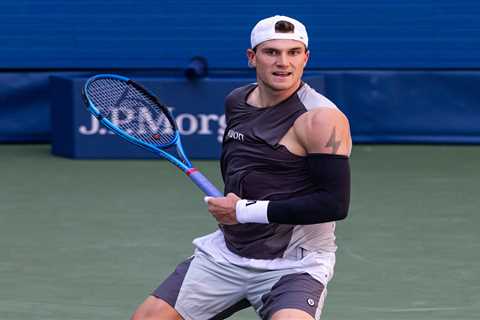 Jack Draper's US Open Dreams Die with Another Arm Injury (And Yeah, He Puked Again)