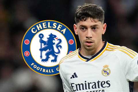 Chelsea Consider Fernandez-Valverde Swap Deal