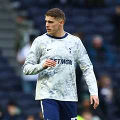 Tottenham Set £100m Price Tag for Liverpool Target Van de Ven