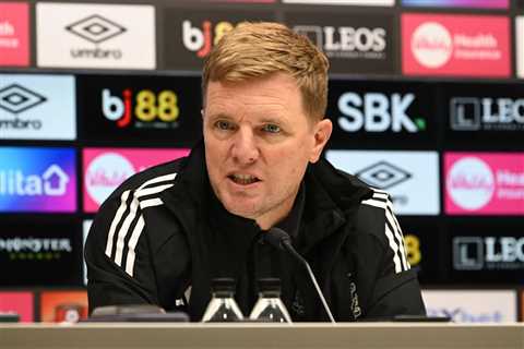 Newcastle Battle Spurs for Wolves Striker Strand Larsen